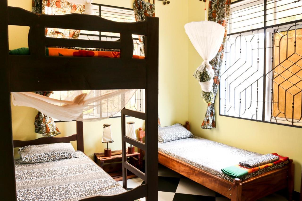Rafiki Backpackers & Guesthouse Moshi Exterior foto
